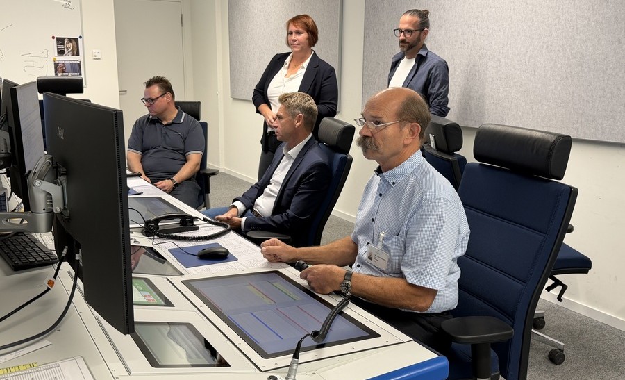 Dirk Mahns, DFS-Geschäftsführer Betrieb, zu Besuch bei der KAT